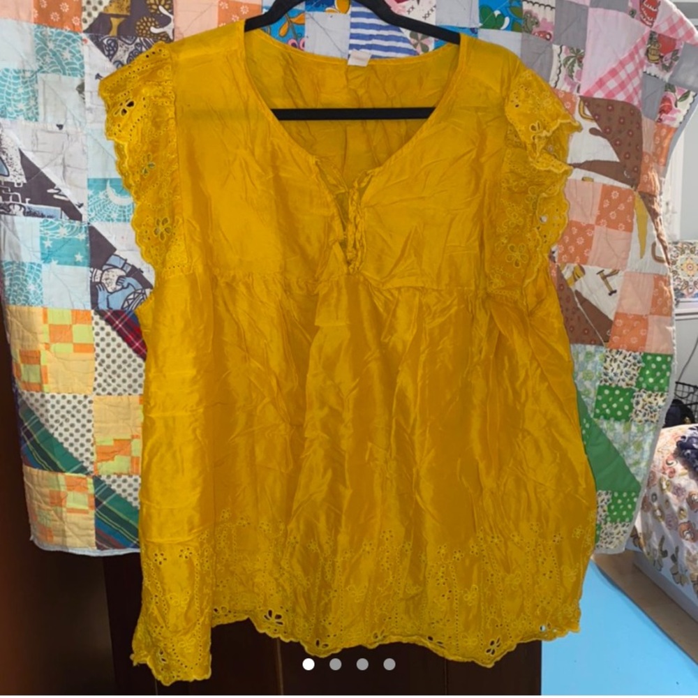 yellow/orange blouse from Old Navy ❣️